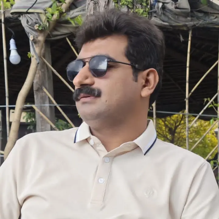 Raise Naqvi